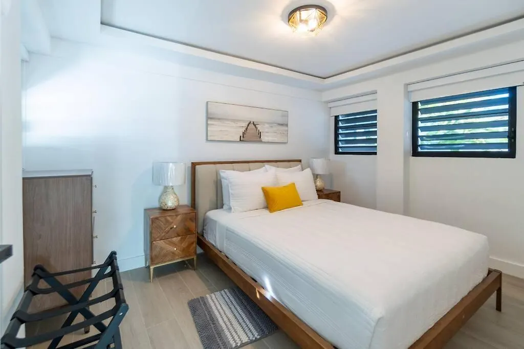 Emerald Haus 12Bd 6Bath Sleeps 26 People 圣胡安 公寓
