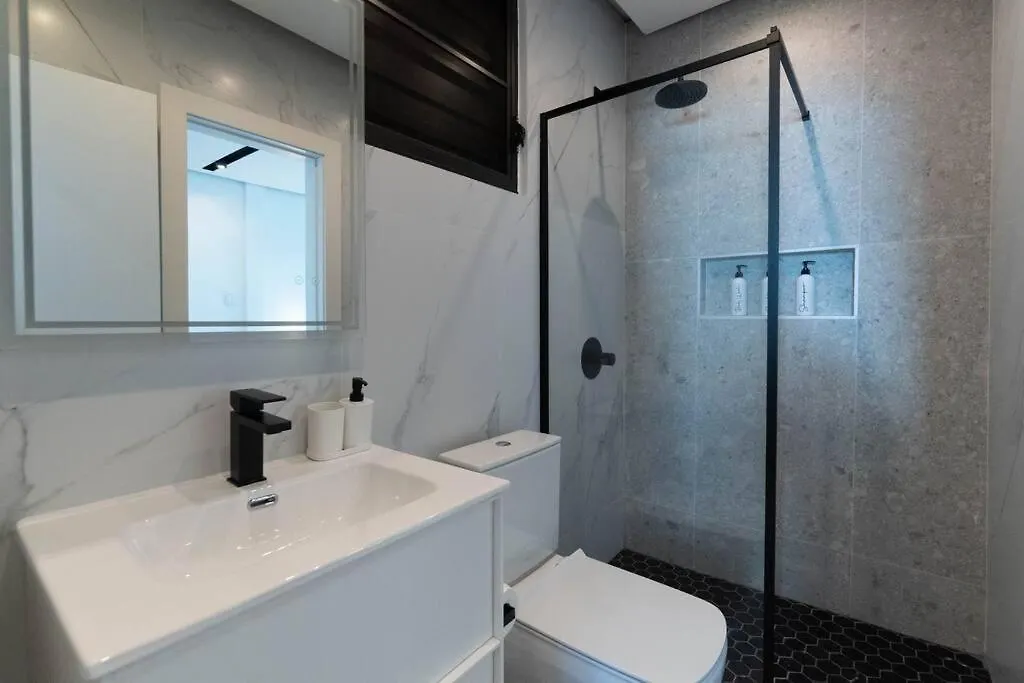 Emerald Haus 12Bd 6Bath Sleeps 26 People 圣胡安 公寓